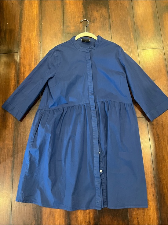 Tuckernuck Dresses & Skirts - Tuckernuck Navy Blue Button-Front Gathered Dress